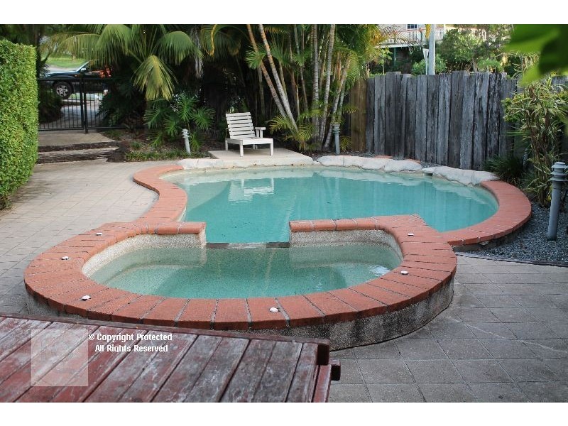 2/1 Pinnaroo Street, Hope Island QLD 4212