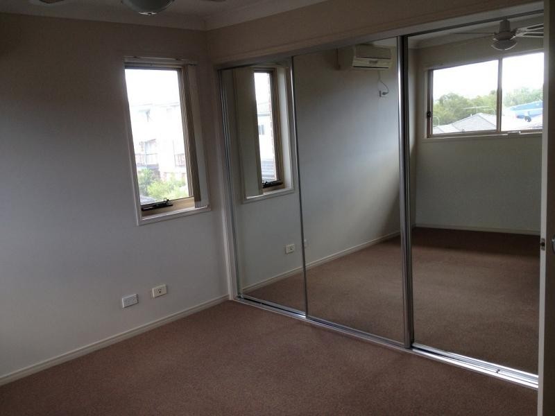 22/100 Oakmont Avenue, Oxley QLD 4075