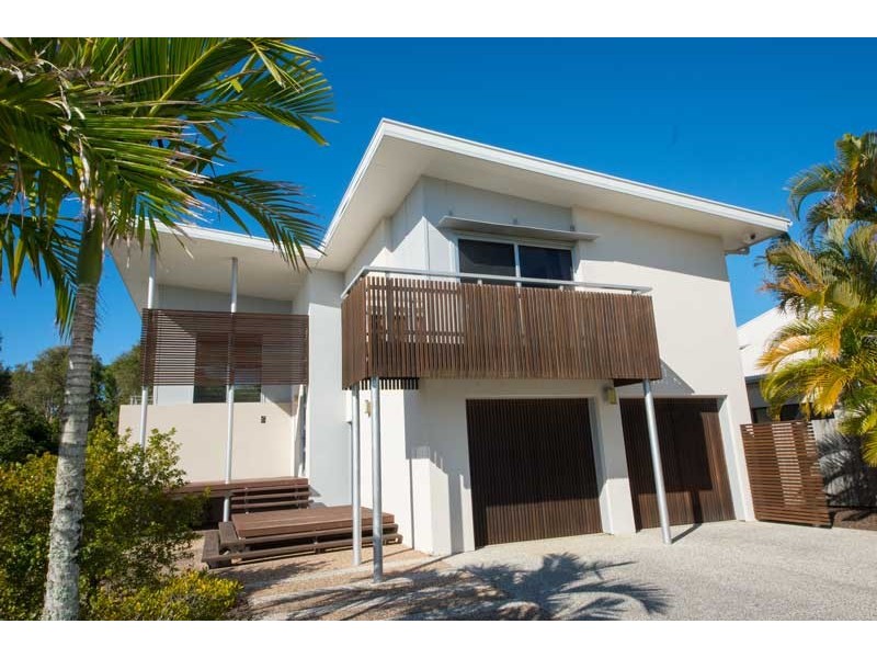 1 Tythereigh Lane, Pelican Waters QLD 4551