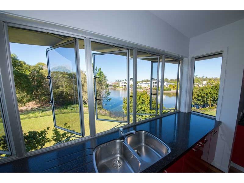 1 Tythereigh Lane, Pelican Waters QLD 4551