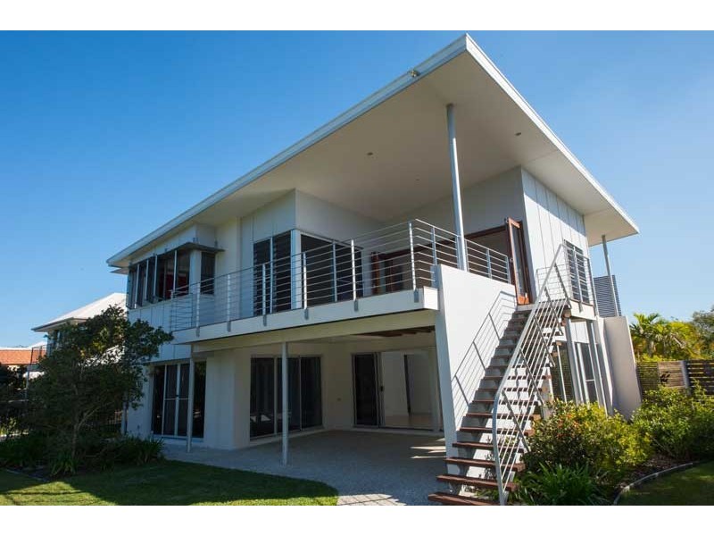 1 Tythereigh Lane, Pelican Waters QLD 4551