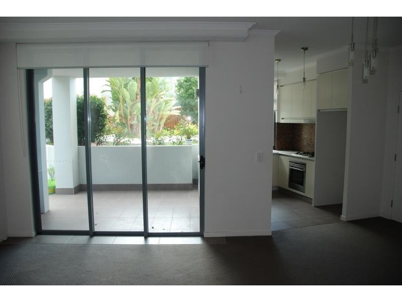 5A/28 BAYVIEW STREET, Runaway Bay QLD 4216