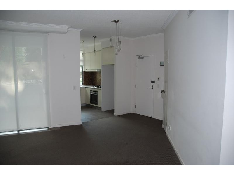 5A/28 BAYVIEW STREET, Runaway Bay QLD 4216