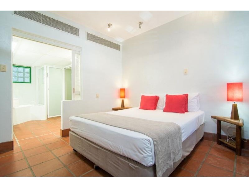 110/2-4 Macrossan st, Port Douglas QLD 4877
