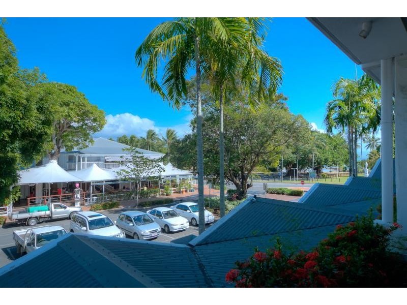110/2-4 Macrossan st, Port Douglas QLD 4877