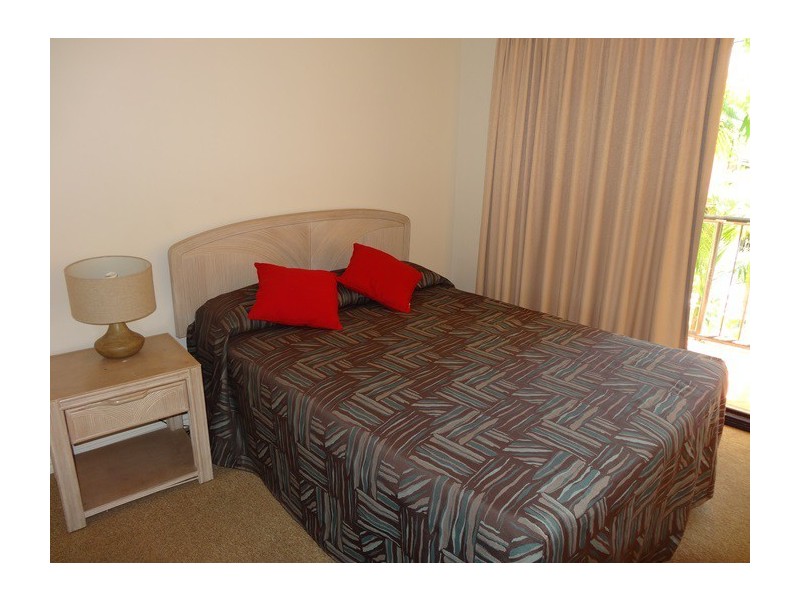 A11/1 Great Hall Dve, Nobby Beach QLD 4218