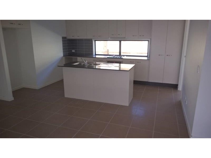 40 Coralina Crescent, Logan Reserve QLD 4133