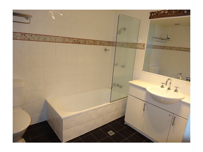 D28/1 Great Hall Dve, Nobby Beach QLD 4218
