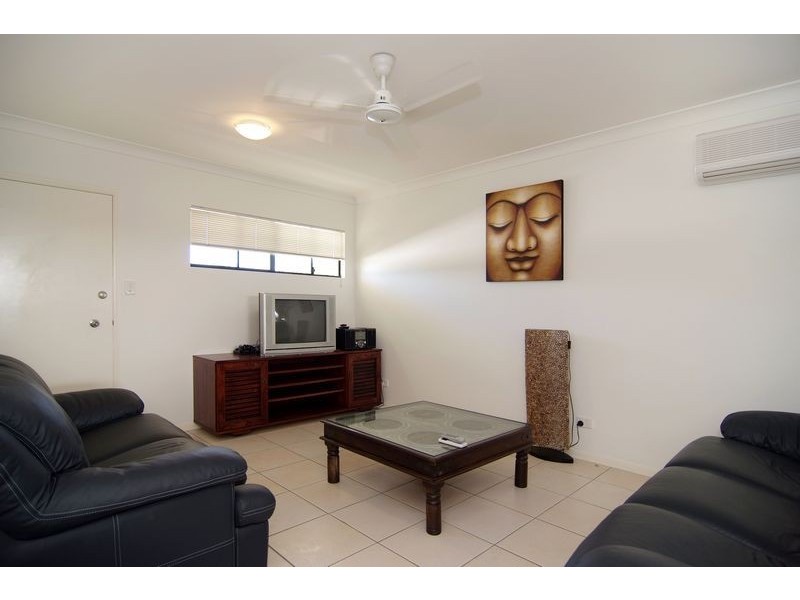 8/44 Pease street, Manoora QLD 4870