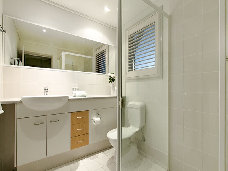 2/39-47 Oxlade Drive, New Farm QLD 4005