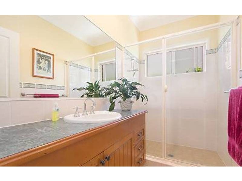 10 Coffeebush Court, Reedy Creek QLD 4227