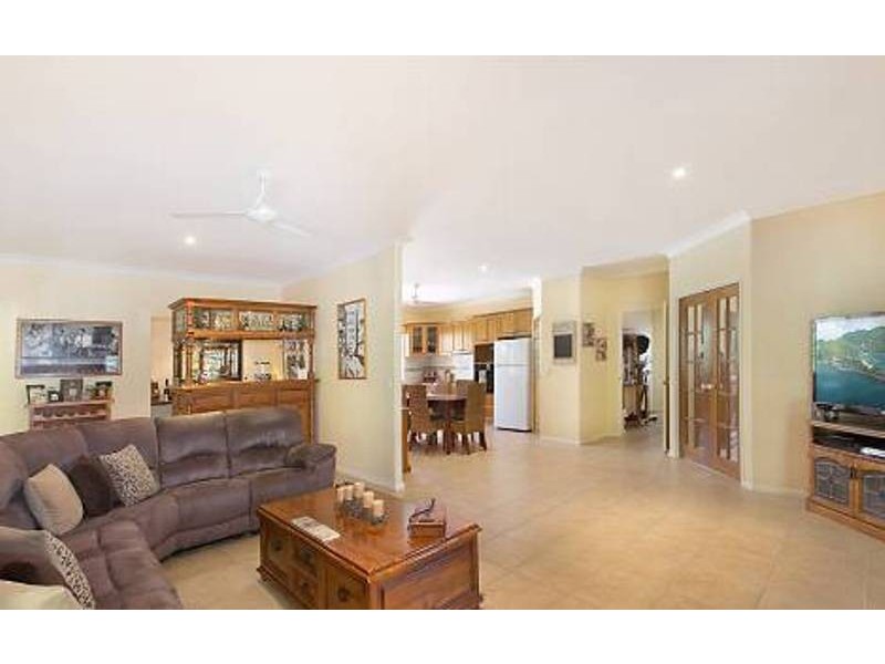 10 Coffeebush Court, Reedy Creek QLD 4227