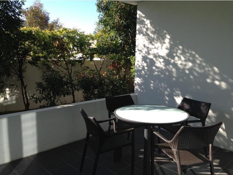 400/30 Paradise Island, Surfers Paradise QLD 4217