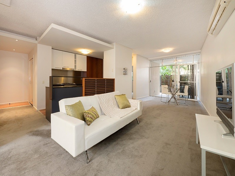 21 Love Street, Bulimba QLD 4171