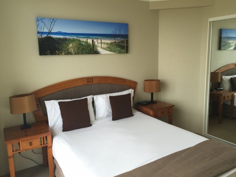 2095/2633 Gold Coast Highway, Broadbeach QLD 4218