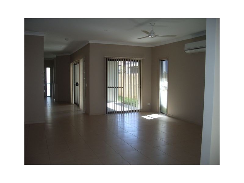 89/19 Santa Barbara Road, Hope Island QLD 4212