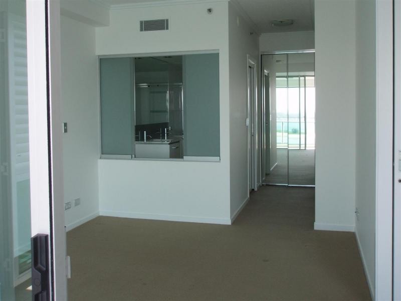 Labrador QLD 4215