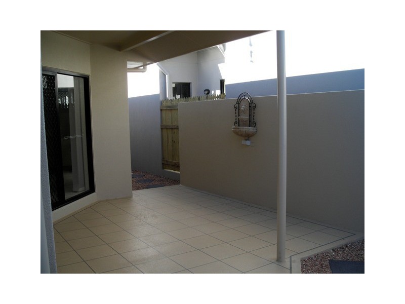 58 Euro Boulevard, Kirwan QLD 4817