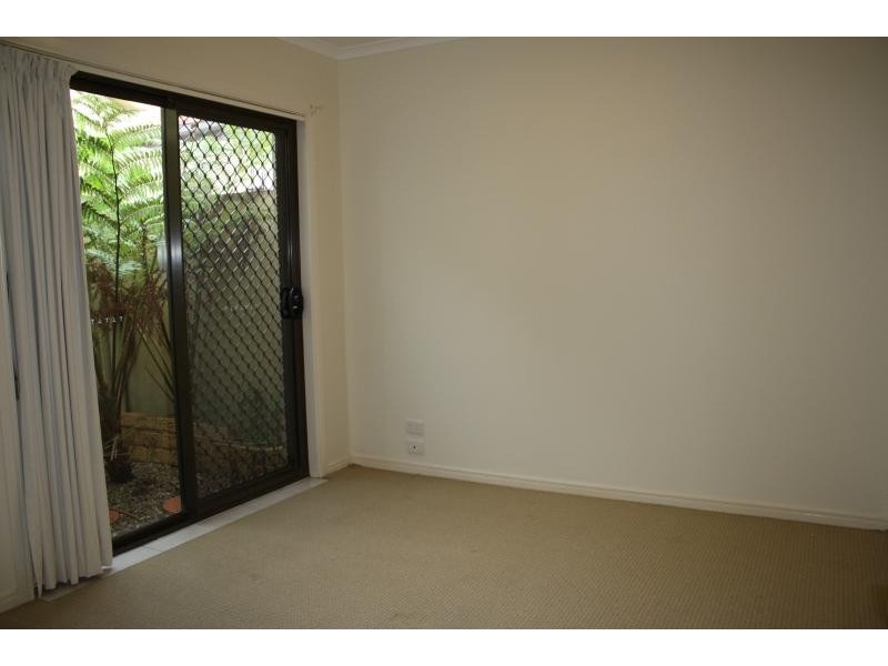 64/76 Bayview Street, Runaway Bay QLD 4216