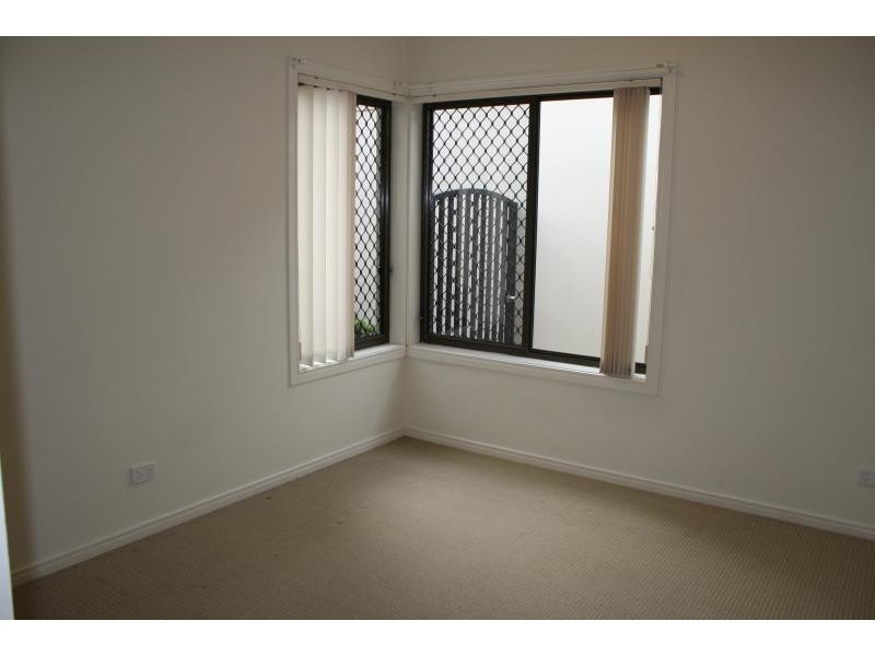 64/76 Bayview Street, Runaway Bay QLD 4216