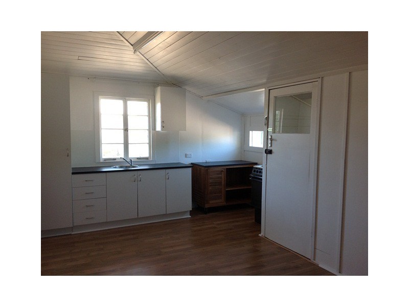 2/10 Buckland Street, Biloela QLD 4715