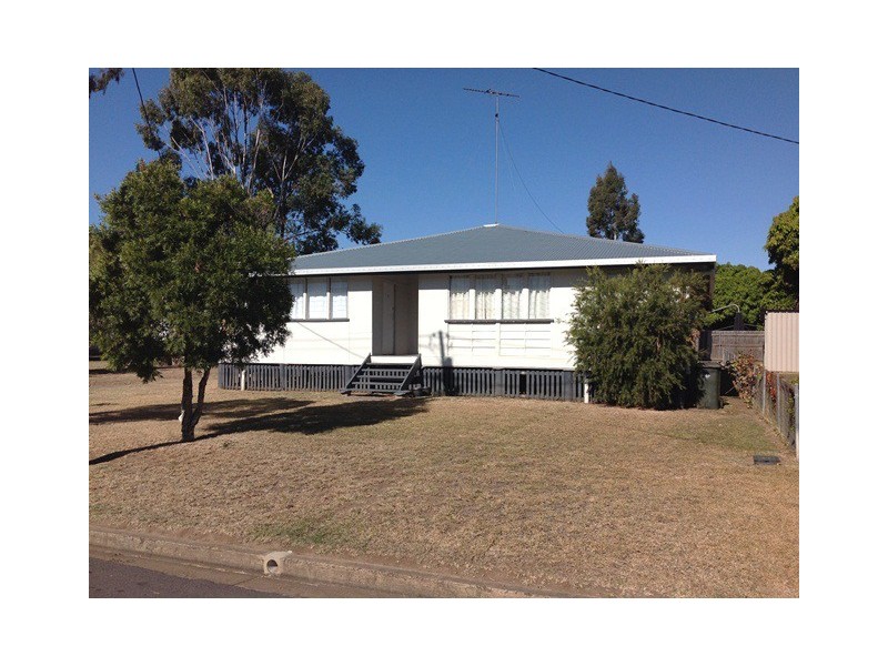 2/10 Buckland Street, Biloela QLD 4715