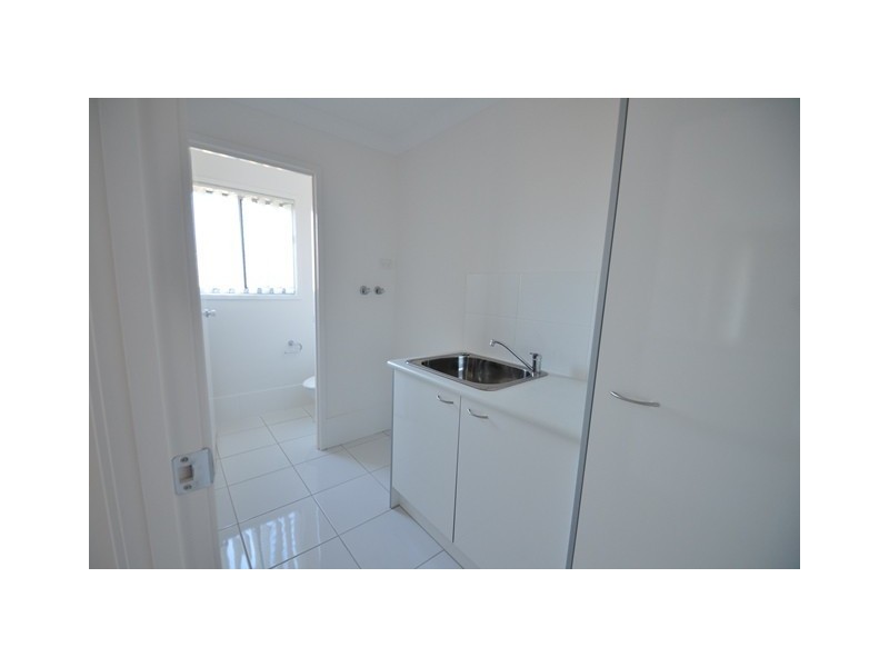 Pacific Pines QLD 4211