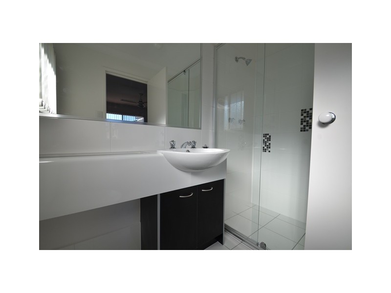 Pacific Pines QLD 4211