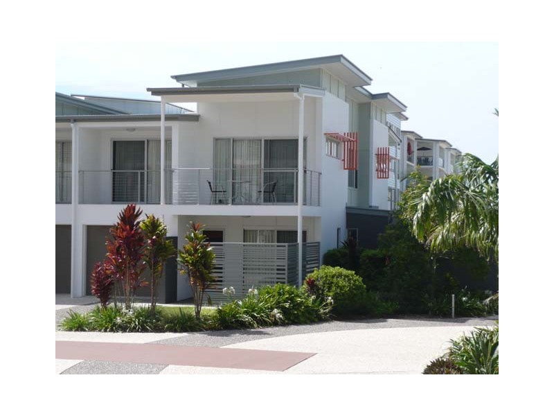 5/10 Grand Parade, Kawana Island QLD 4575
