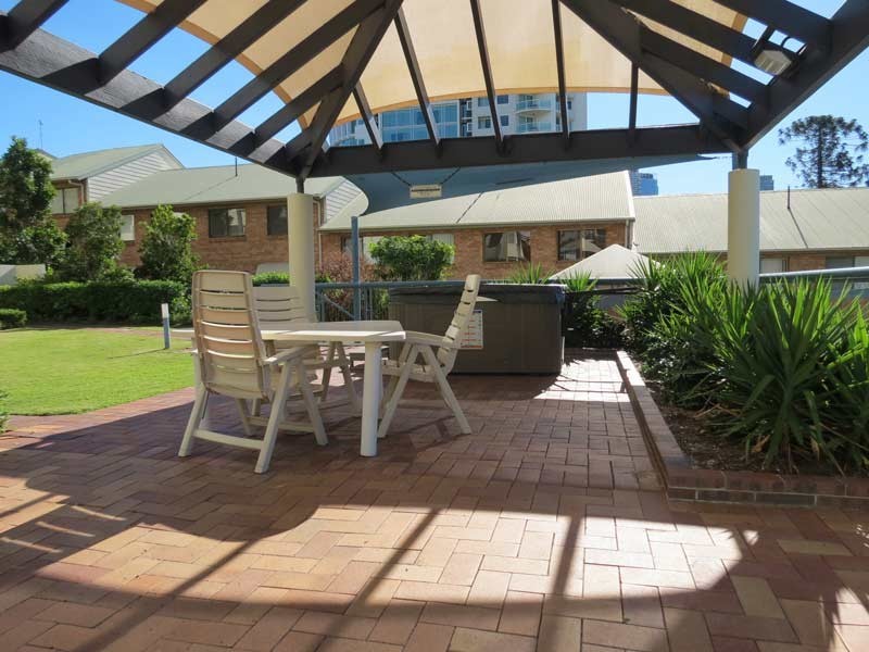 9/57 Lambert Street, Kangaroo Point QLD 4169