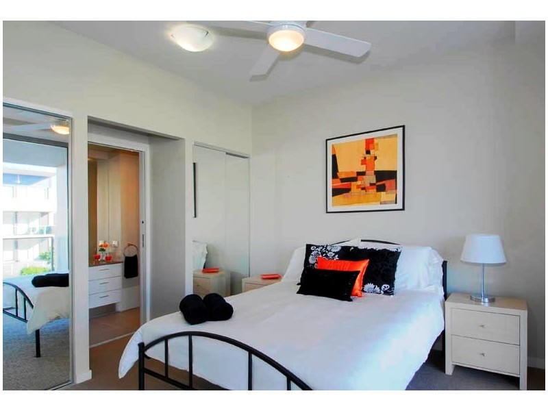 23/18 Riverbend Place, Bulimba QLD 4171
