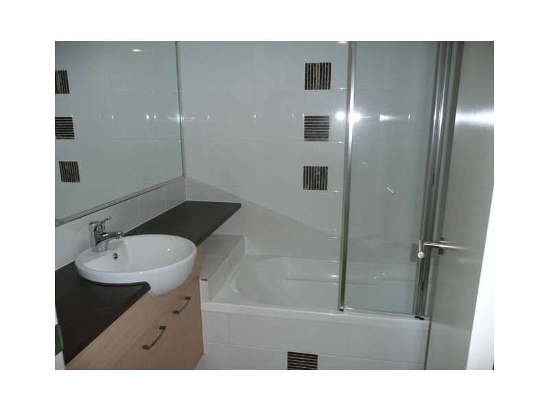 34/10 Grand Parade, Kawana Island QLD 4575