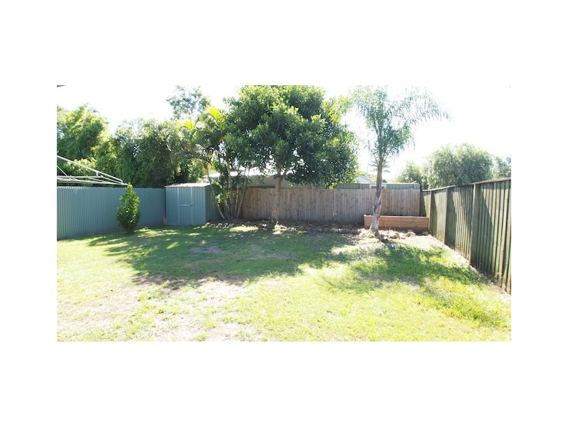 2 Grace Avenue, Labrador QLD 4215