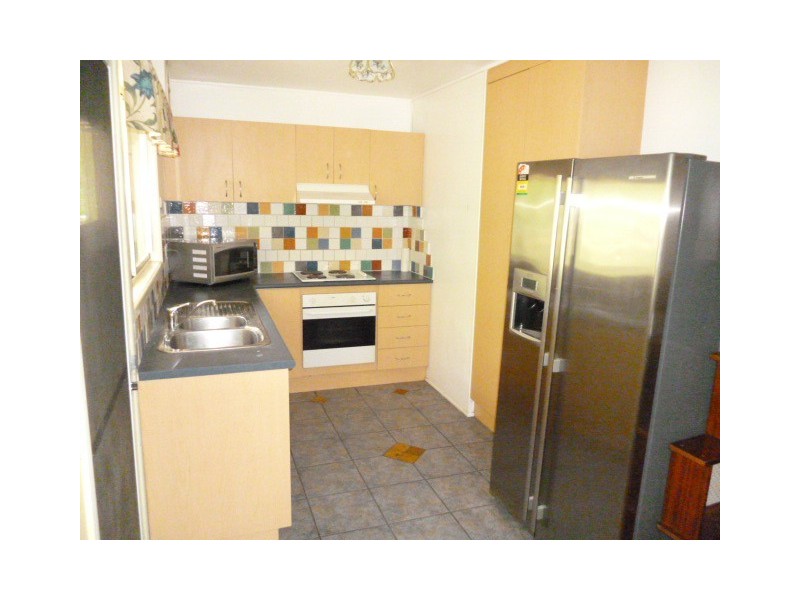 38 C/38 C Newcomen St, Indooroopilly QLD 4068