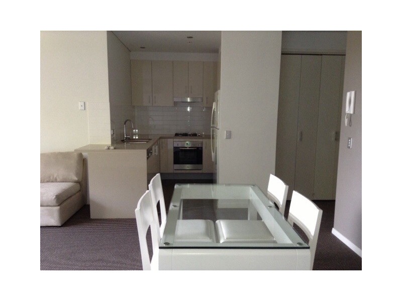 2 Aqua Street, Southport QLD 4215