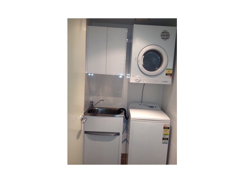 2 Aqua Street, Southport QLD 4215