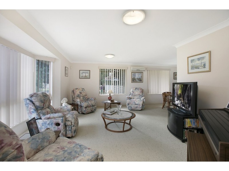 53 Miles Crescent, Manly West QLD 4179