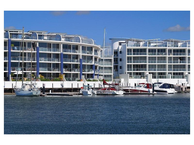 202/13 Nicklin Way, Minyama QLD 4575