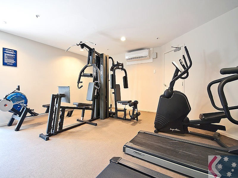 21 Cypress Avenue, Surfers Paradise QLD 4217