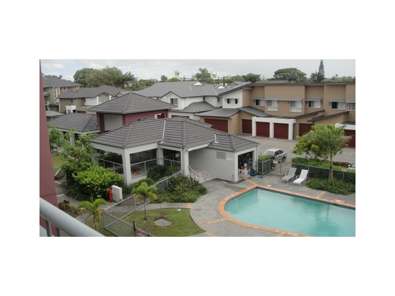 TH24/33 Clark St, Biggera Waters QLD 4216