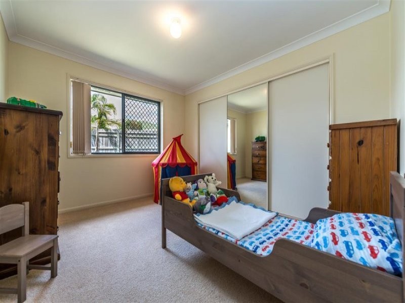 17 Standford Place, Regents Park QLD 4118
