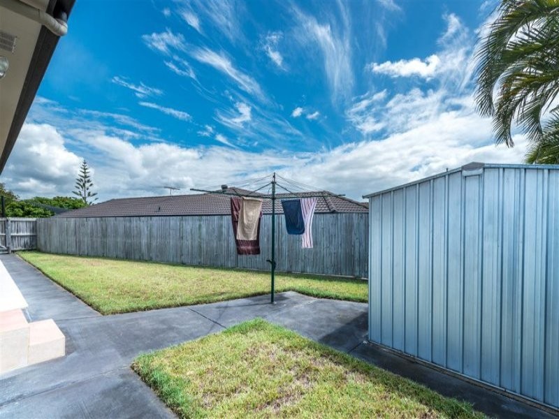 17 Standford Place, Regents Park QLD 4118
