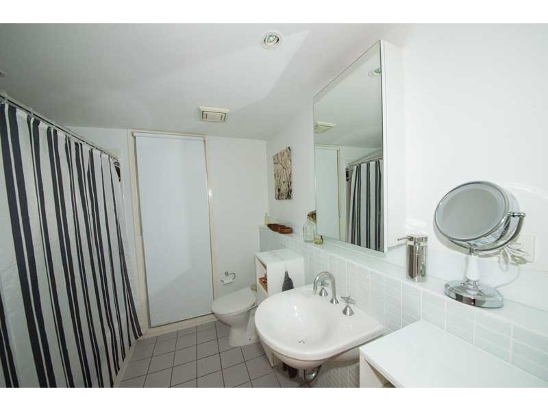 2213/64 Macquarie Street, Teneriffe QLD 4005