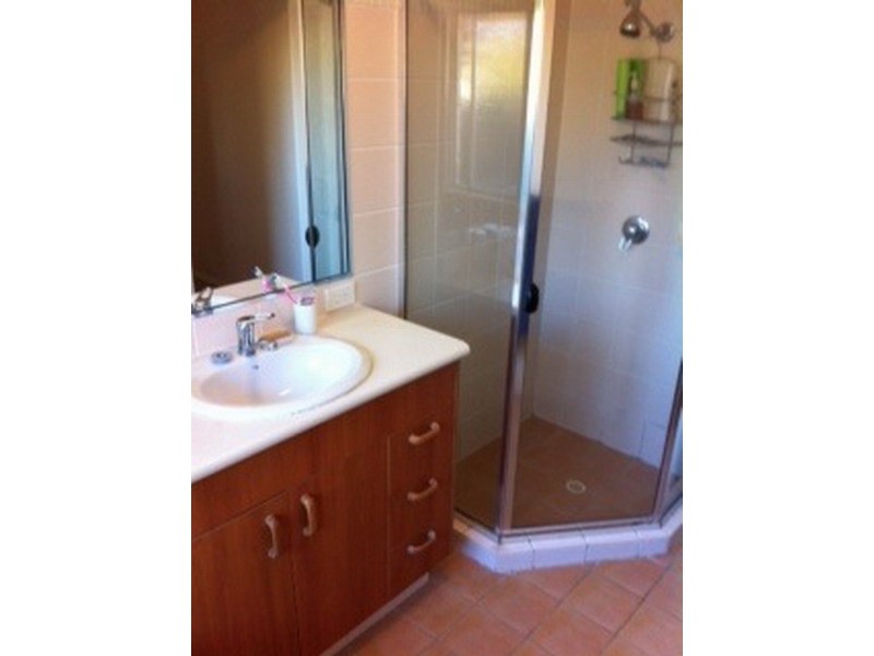 46 Yodelay street, Varsity Lakes QLD 4227