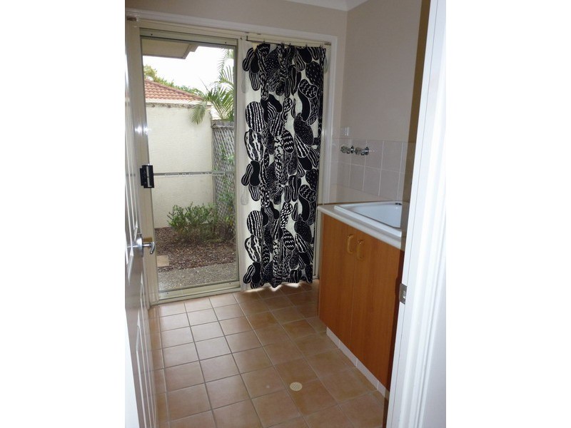 46 Yodelay street, Varsity Lakes QLD 4227