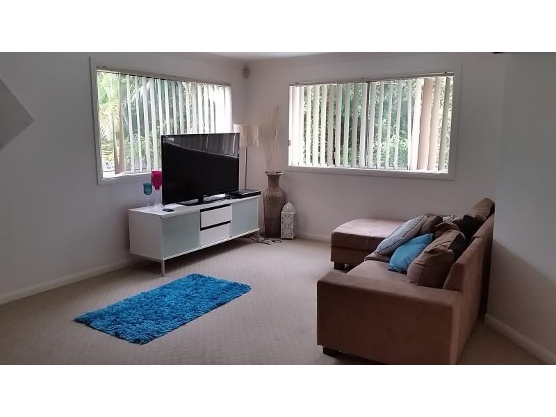 100 Cotlew St East, Southport QLD 4215