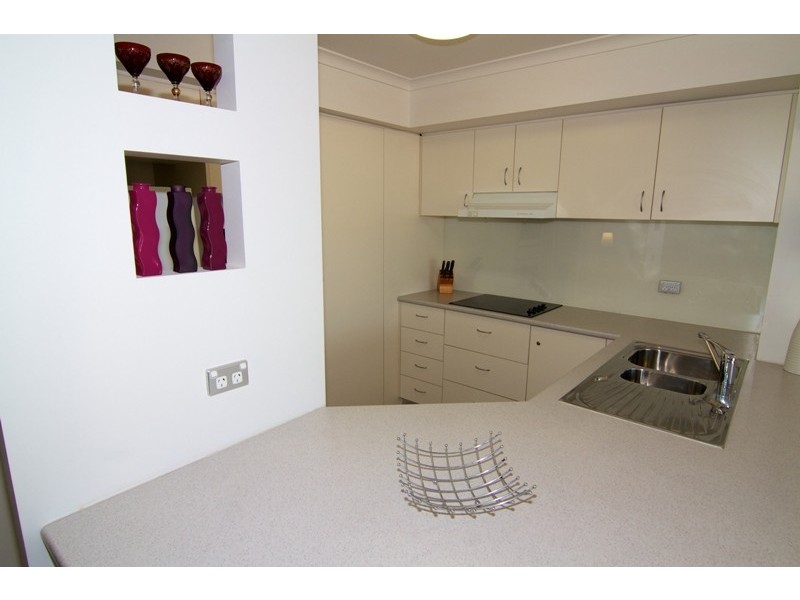 30/16 Crescent Avenue, Mermaid Beach QLD 4218