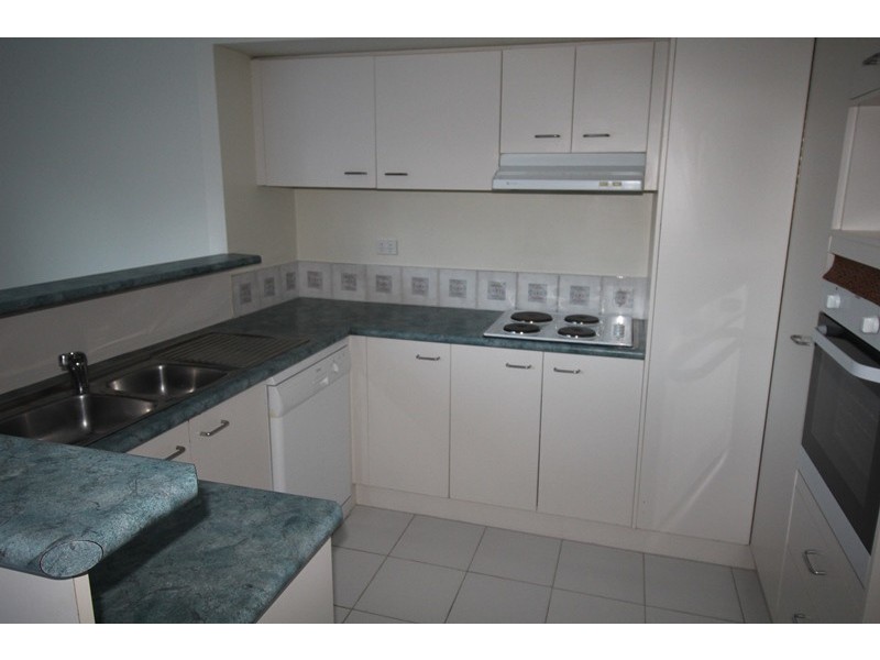 3/18 Tallebudgeera Creek Rd,, Burleigh Heads QLD 4220