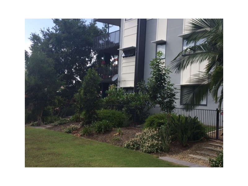 25/2 Garden Terrace, Newmarket QLD 4051