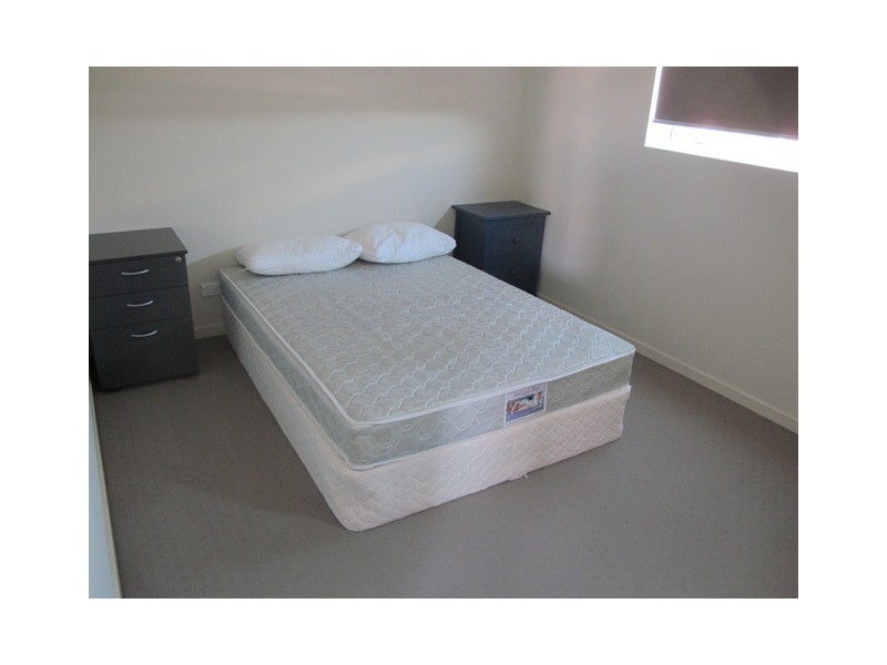 803 MAIN STREET, Kangaroo Point QLD 4169